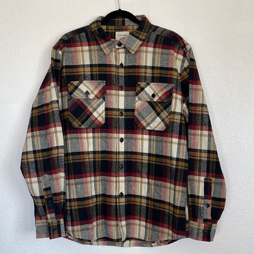 Men's Vintage Plaid Button-Down Shirt